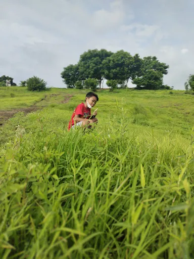 Bukit Teletubies Kubutambahan 3