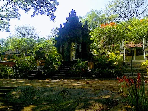 Pura Penegil Dharma 4