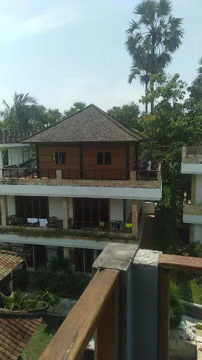 Kolam Renang Air Sanih 4