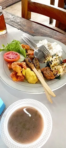 Warung Putri Lesehan Ikan Bakar 3