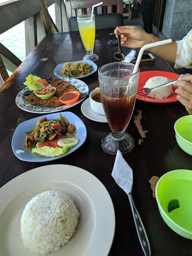 Restoran Terapung Ex. Pelabuhan Buleleng 3