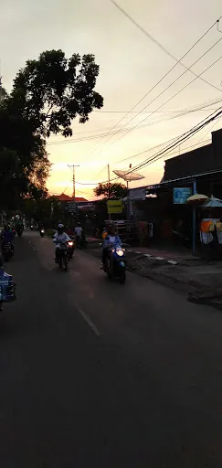 Pasar Kampung Tinggi ᬧᭂᬓᭂᬦ᭄ ᬓᬫ᭄ᬧᬸᬂ ᬢᬶᬗ᭄ᬕᬶ᭟ 3