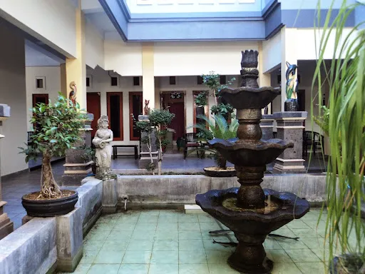 Hotel Sentral 3