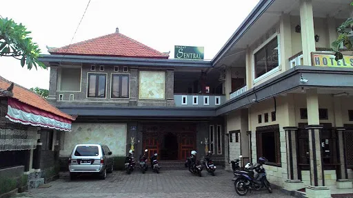 Hotel Sentral 4
