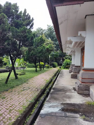 Faculty of Mathematics and Science, Ganesha University of Education 4