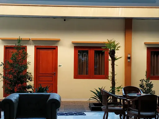 New Garuda Hotel 4
