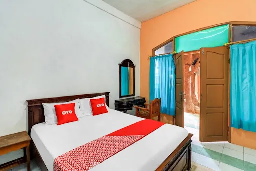 OYO 91042 Hawaina Hotel 1