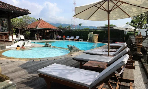 Bali Taman Beach Resort and Spa-Lovina 2