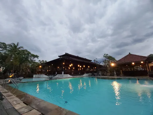 Bali Taman Beach Resort and Spa-Lovina 4