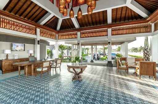 Lovina Beach Club & Resort 4