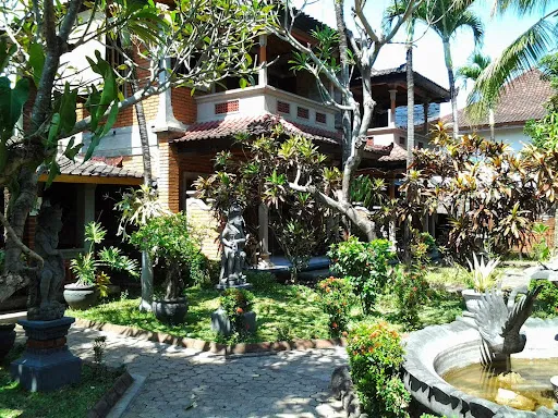 Hotel Puri Manik Sari Lovina 2