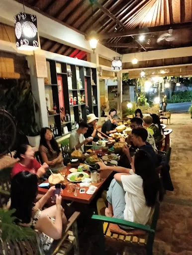 Warung Jepun (Bar and Resto) 1