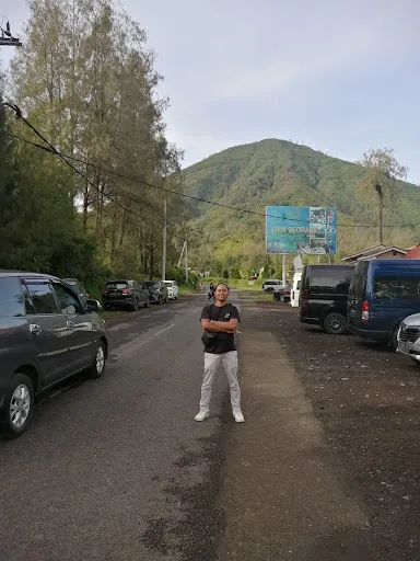 Lovina taxi service, lovina tour , lovina driver, lovina transport, lovina tour organiser. ( Bali Melali Lovina Taxi ) 1
