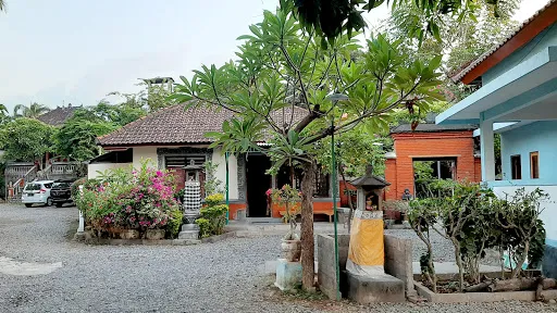 Penginapan Adi