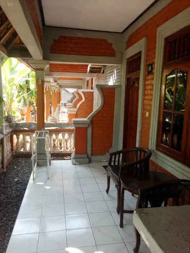 Penginapan Adi 1
