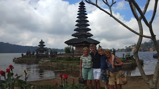 Tutut's Bali Transport (Lovina Transport) 3