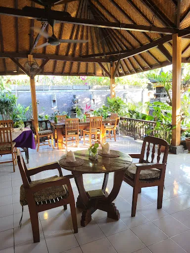 Semina Restaurant 4