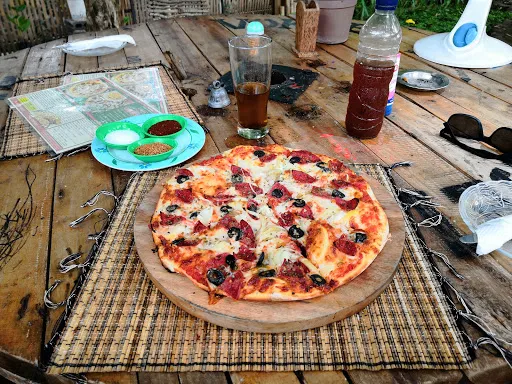 Orlando's Mama Pizza Garden 2