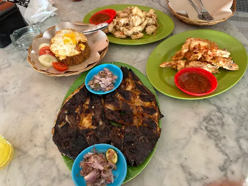Warung Ikan Bakar Xenia 4