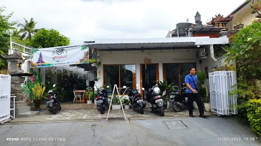 Warung Kamaris 2