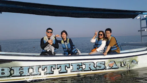 tana captain dolphin tour 2