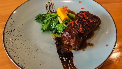 Lemongrass Resto 2
