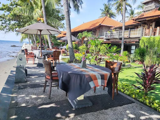Nugraha Seaside Resto 1
