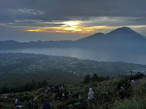 Reiga Sari Travel Lovina 4