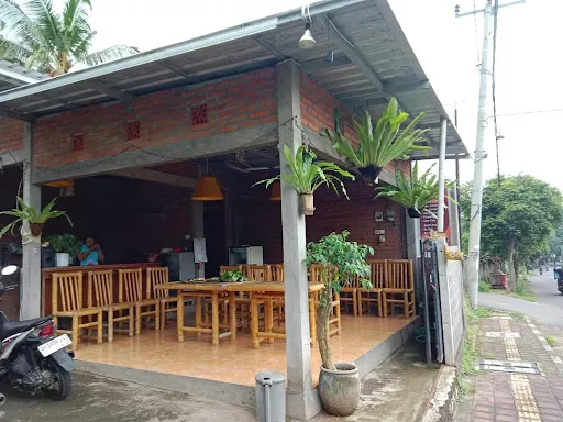 Warung bambu 2 lovina 2