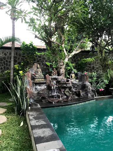 Yin Yang Villa Lovina 3