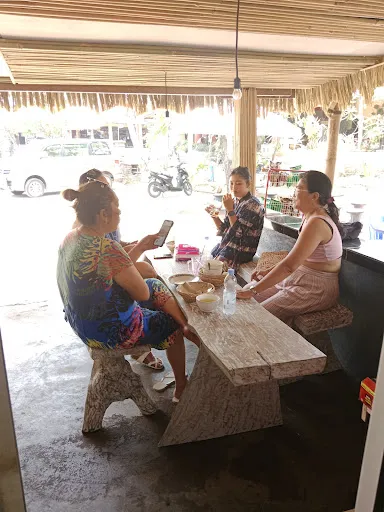 Warung Anes Lovina 1