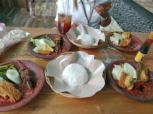 WARUNG SAMBAL METAL (WSM) 2