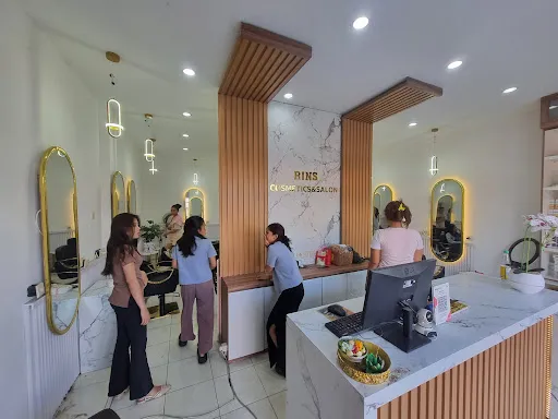 RINS SALON SINGARAJA 2