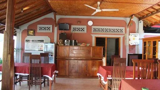 Hotel Indra Pura 3