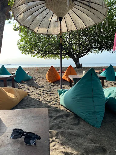 Warung Chill and Relax 1