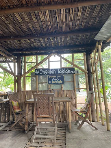 Warung Jaja Laklak Uenak 3