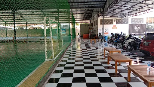 B.A FITNESS & FUTSAL SINGARAJA 4