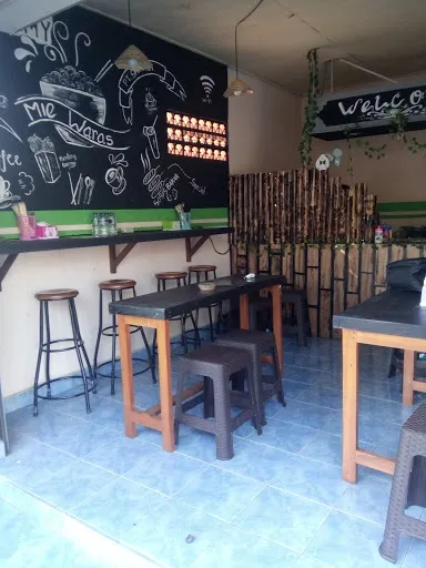 Warung Mie Waras 4