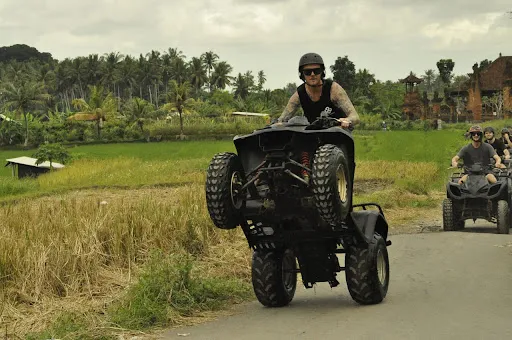 bali share trans II (Tejakula tour driver) 3
