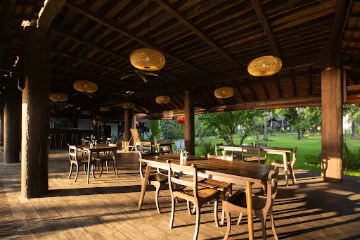 Kayu Kayu Beach Front Restaurant 1