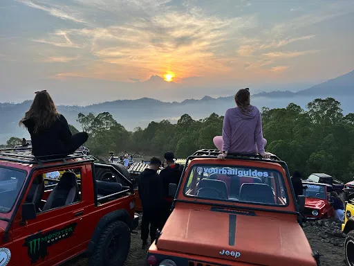 Taxi Service & tour Domplo 1