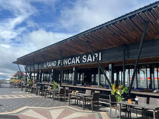 Grand Puncak Sari Restaurant 1