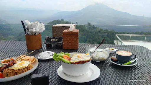 Grand Puncak Sari Restaurant 2