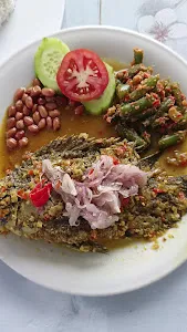Warung Pojok Sari 4