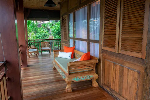 Tira Vilagna Suites & Spa 4