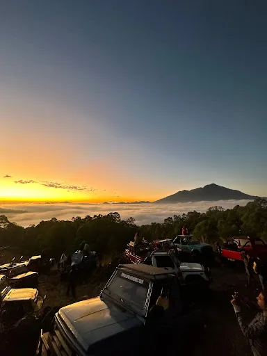 Galang Kangin hiking 2