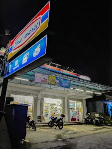 indomaret penelokan 4