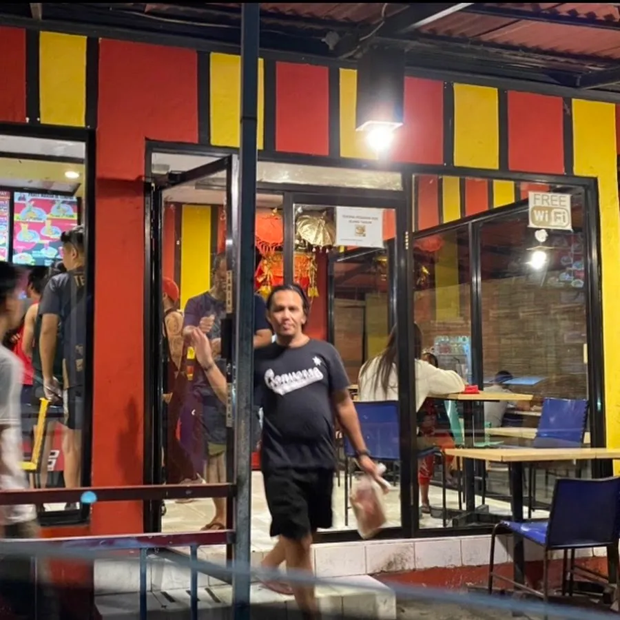 JAYA FRIED CHICKEN 1