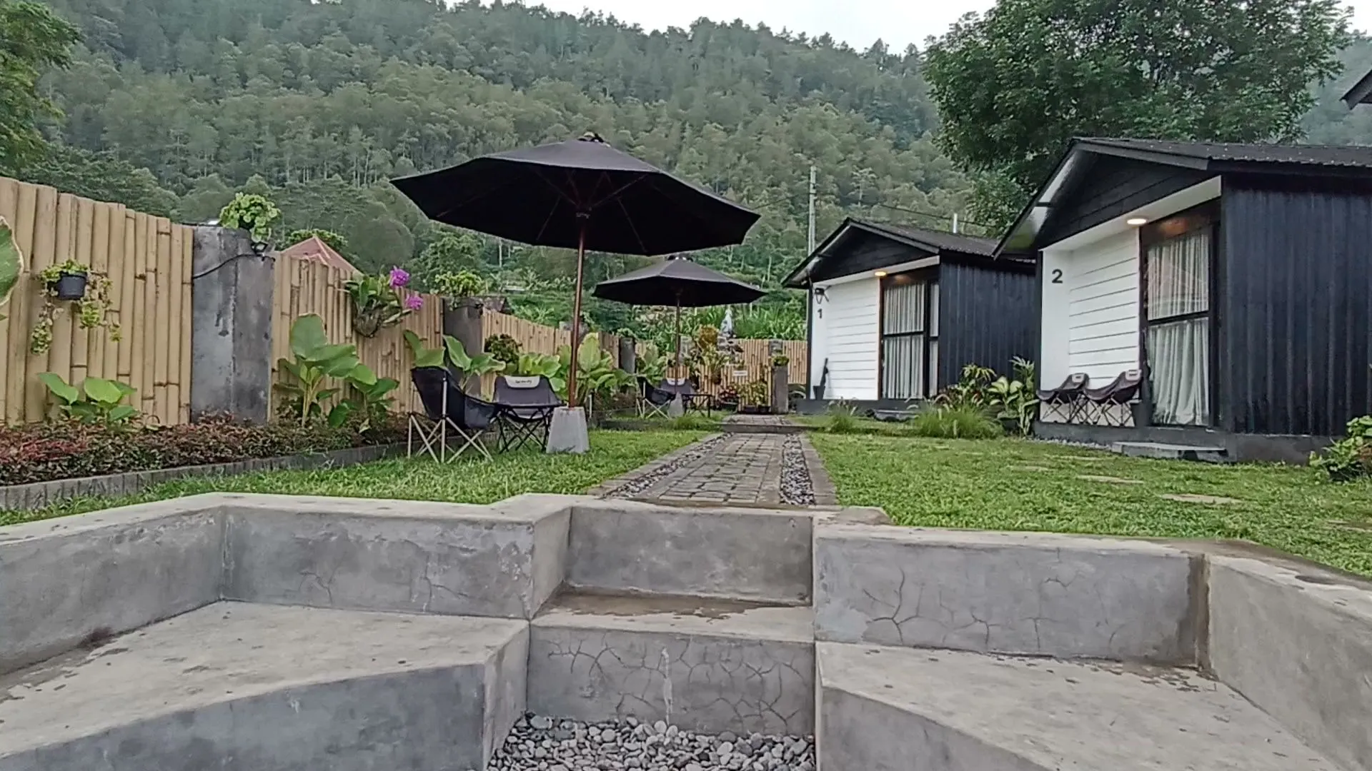 GINASTRO Hom (Cabin and Home family) 1