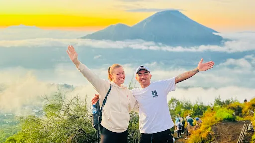 WAYAN BALI MOUNT BATUR SUNRISE 1